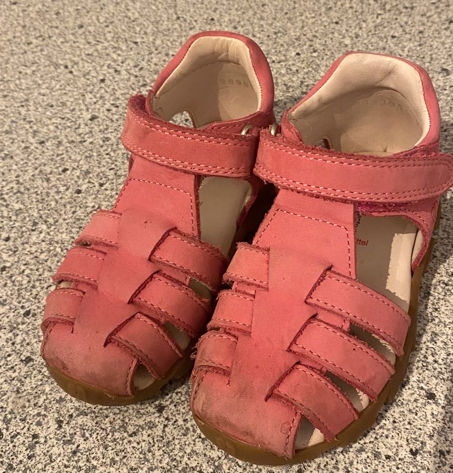 Sandalen Elefanten Mädchen Größe 21 in Stockelsdorf