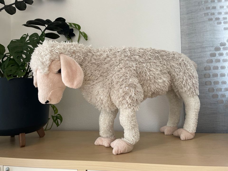 Großes Schaf zum Draufsetzen in Hengersberg