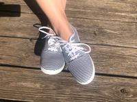 tolle sommerliche Sneaker blau-weiß gestreift, Größe 39, Primark Thüringen - Erfurt Vorschau