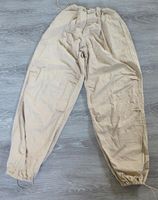 Stradivarius Parachute Hose hellbraun Größe M Nordrhein-Westfalen - Oerlinghausen Vorschau