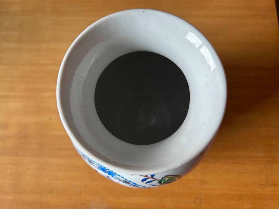 Vase im chinesischen Stil aus Porzellan Zwiebelmuster in Potsdam