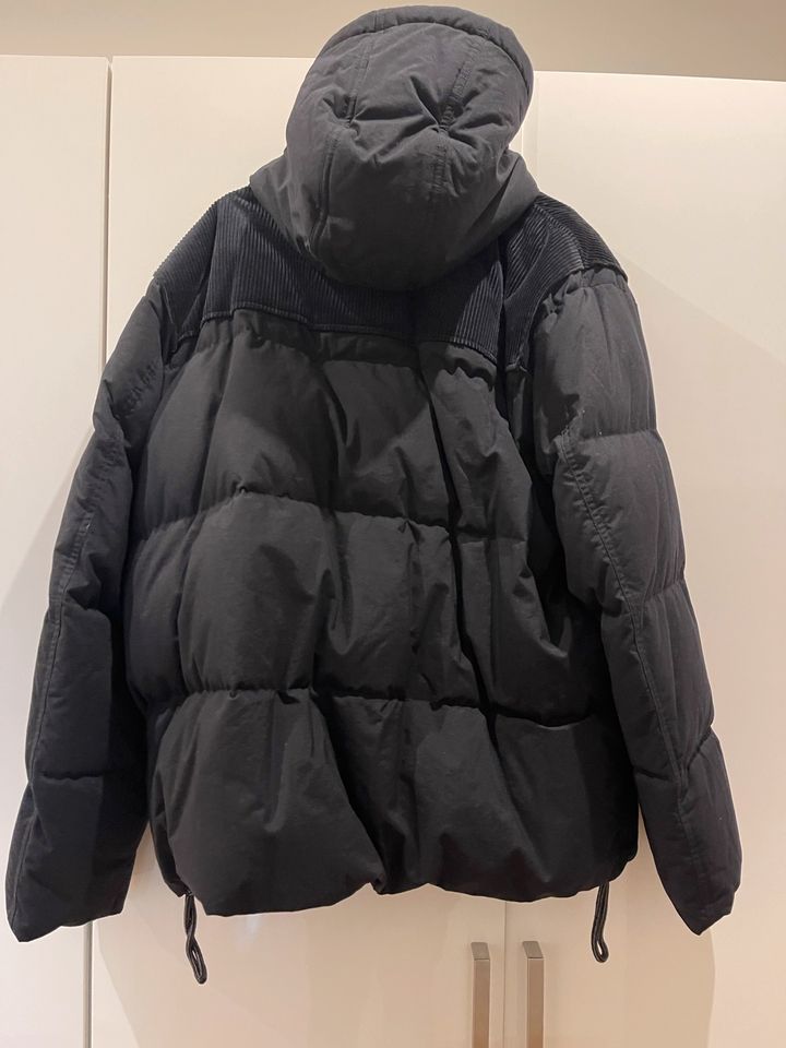 Acne Studios Daunenjacke Grösse 52 in Offenbach