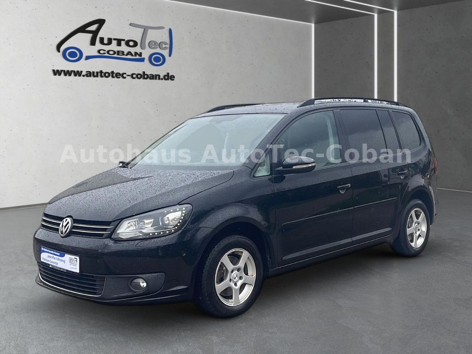 Volkswagen Touran Comfortline BMT*/NAVI/HU AU/XENON/EURO5/* in Freising