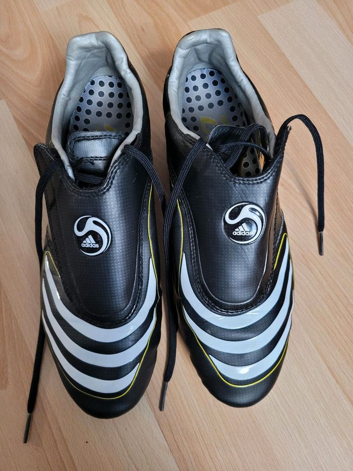 Adidas F30.8 TRX Gr. 40 Fußballschuhe Stollenschuhe - Rarität ! in Moers