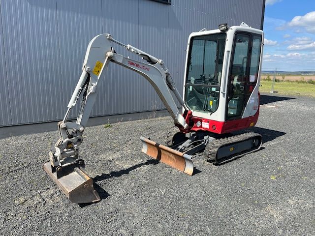 Takeuchi TB216 V4 Minibagger nur 365 Std. mit Powertilt & HSW in Bad Salzungen