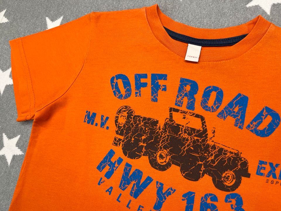 Shirt T-Shirt orange mit Jeep von Esprit Gr. 104 110 in Barnstorf