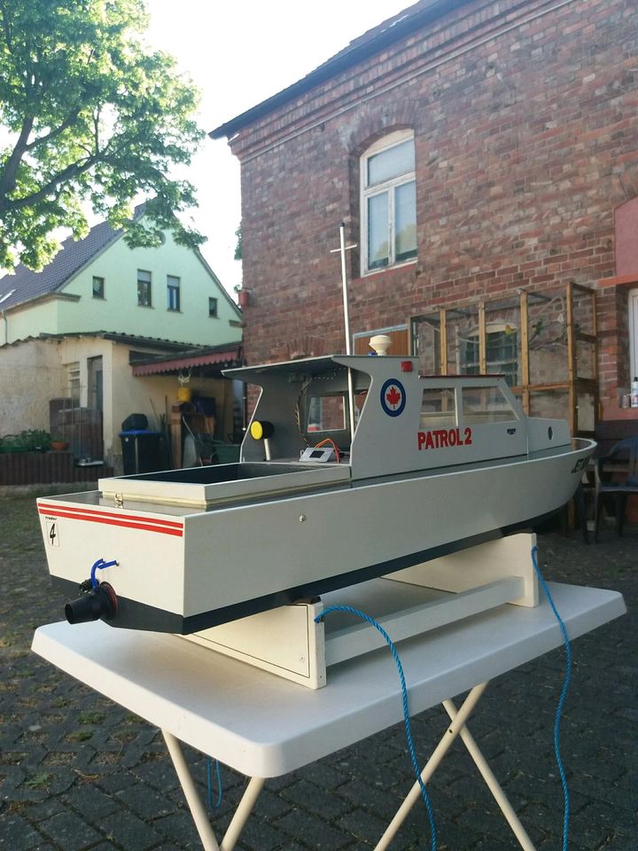 RC-Boot (Patrouillenboot) in Seegebiet Mansfelder Land