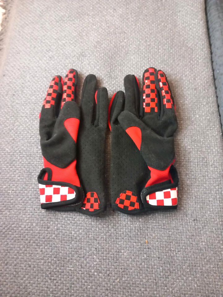 Motorsport Kart Handschuhe in Braunschweig