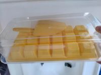 Eiswürfelbehälter 6 x 3 Neuwertig Eiswürfelförmchen Gelb Eisbox Wuppertal - Oberbarmen Vorschau
