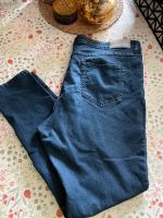 Neuwertige Jeans Hose blau Gr. 48 Slim Denim Niedersachsen - Uelzen Vorschau