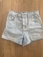 Levis Mom Short Nordrhein-Westfalen - Geldern Vorschau
