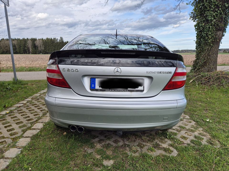 Mercedes C 200 Coupé Kompressor in Walpertskirchen