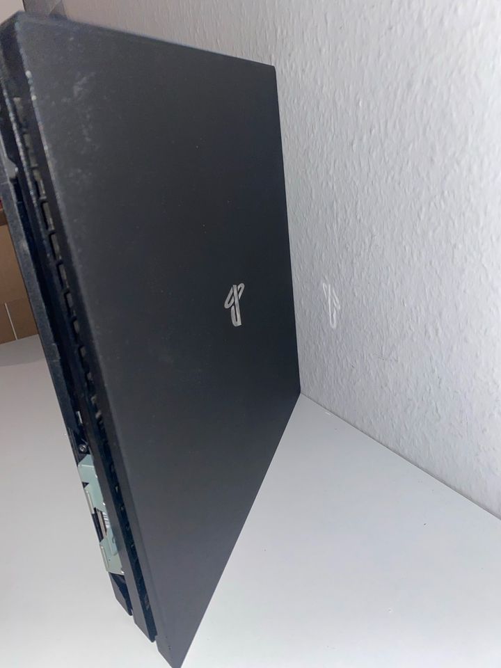 Ps4 Pro 1 TB ohne Festplatte in Datteln