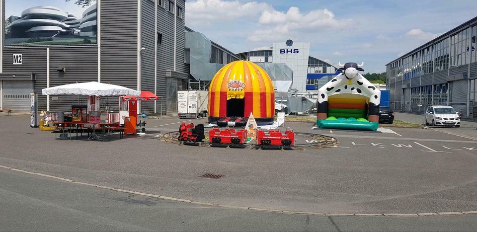 Hüpfburg mieten jetzt schon Termine buchen in Marktredwitz