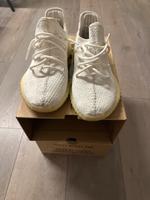 YEEZY V2 350 CREAMWHITE WEISS / 42 2/3 8.5 OVP Hessen - Seligenstadt Vorschau