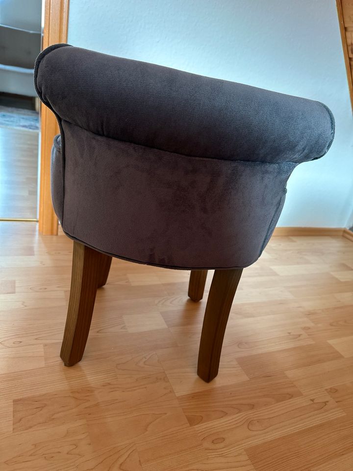 Hocker anthrazit mit Samtbezug in Lahnau