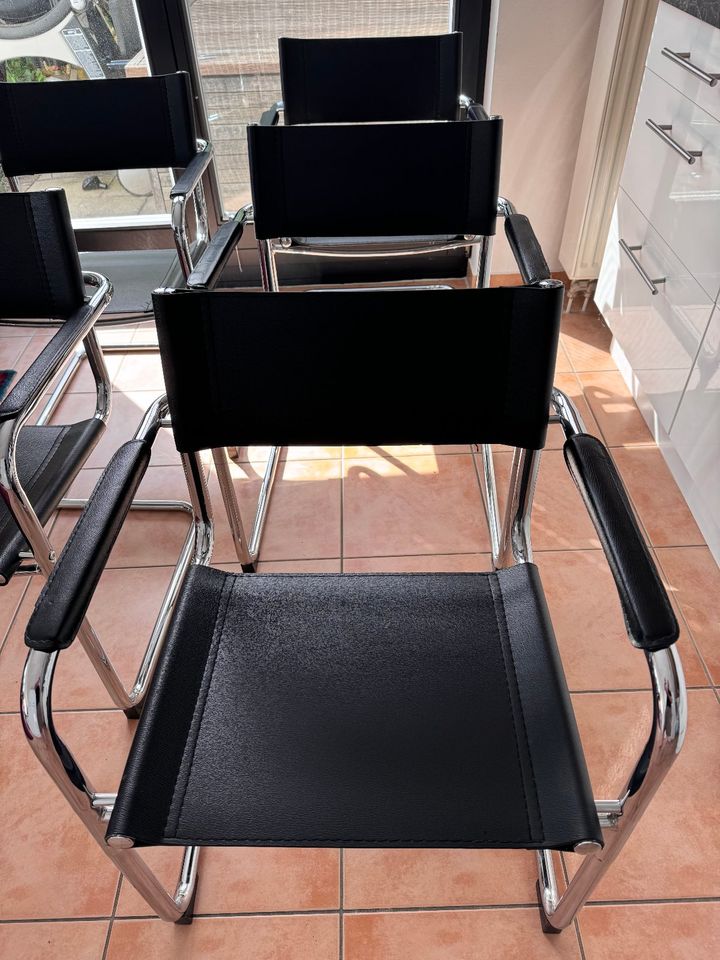 5 schwarze Freischwinger Stühle mit Kippschutz Komplettpreis in Freising