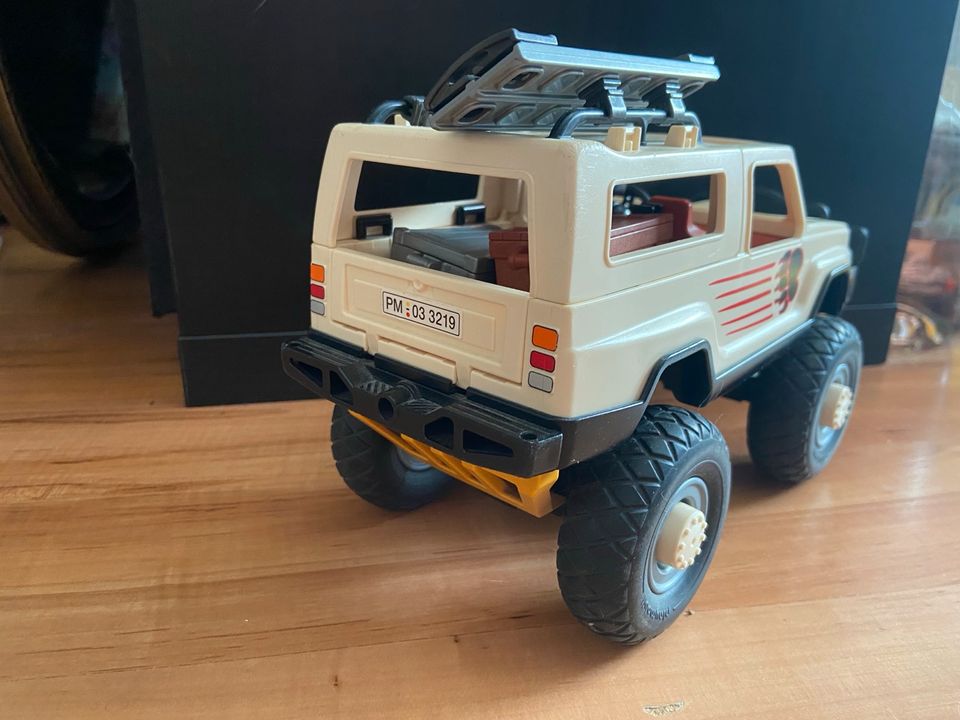 Playmobil Geländewagen in Nürnberg (Mittelfr)