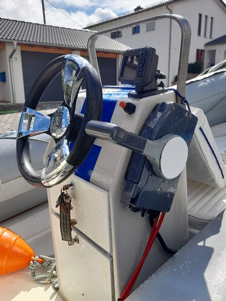 Motorboot mit 40PS in Biberbach