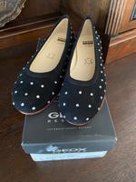 Schwarze neue GEOX Wildleder Ballerinas mit Pailletten Gr.40 Hessen - Biebergemünd Vorschau
