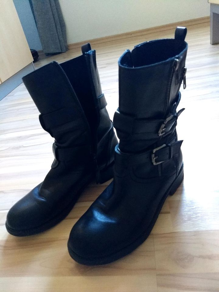 Boots/Stiefeletten von Buffalo in Singen