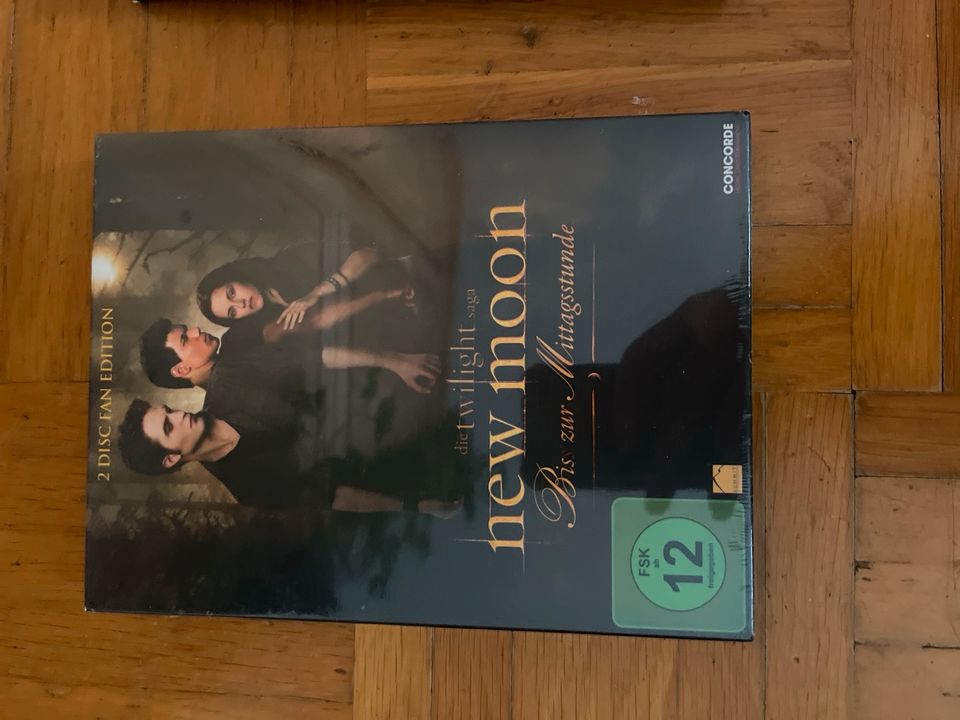 Die Twilight Saga - alle Teile DVDs Fan Edition in Königsbronn