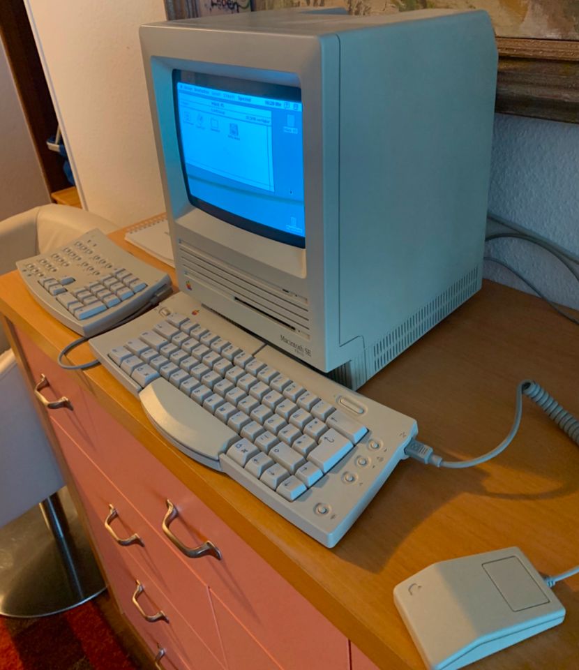 Apple Macintosh MAC SE WÜRFELMAC in Borken