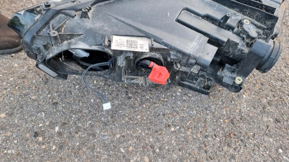 Vw Passat B8 Voll Led Scheinwerfer rechts in Neustadt a.d.Donau