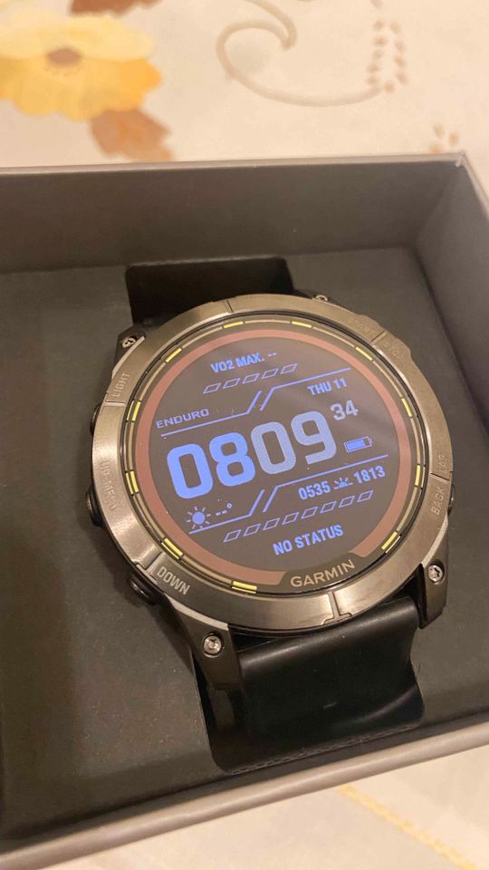 Garmin Enduro 2 Sapphire Solar Titanium - Sportwatch Smartwatch in Dresden