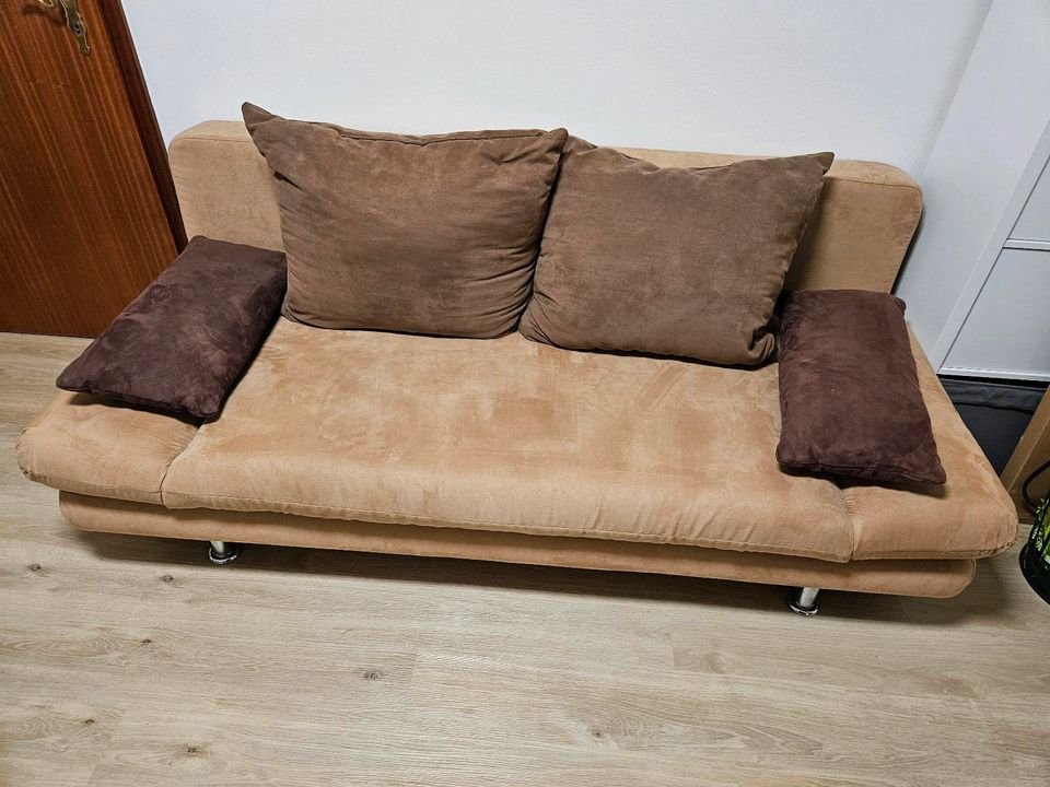 Sofa | Couch | Schlafsofa in Delingsdorf