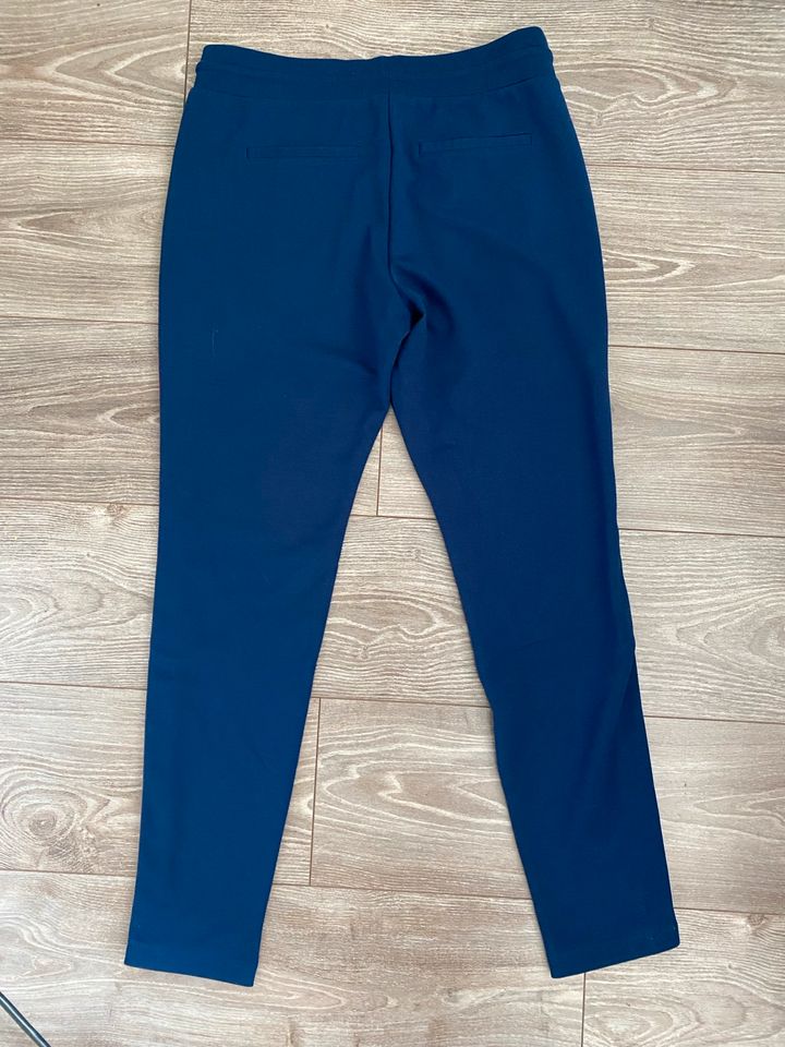 s.Oliver Jogger Joggpants Hose 36 Vintage Retro Blau Streifen Rot in Leipzig