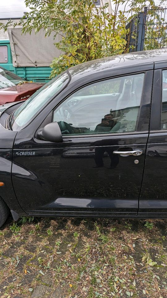 PT Cruiser 2007 Tür vorne/ hinten / rechts / links schwarz uni in Mülheim (Ruhr)