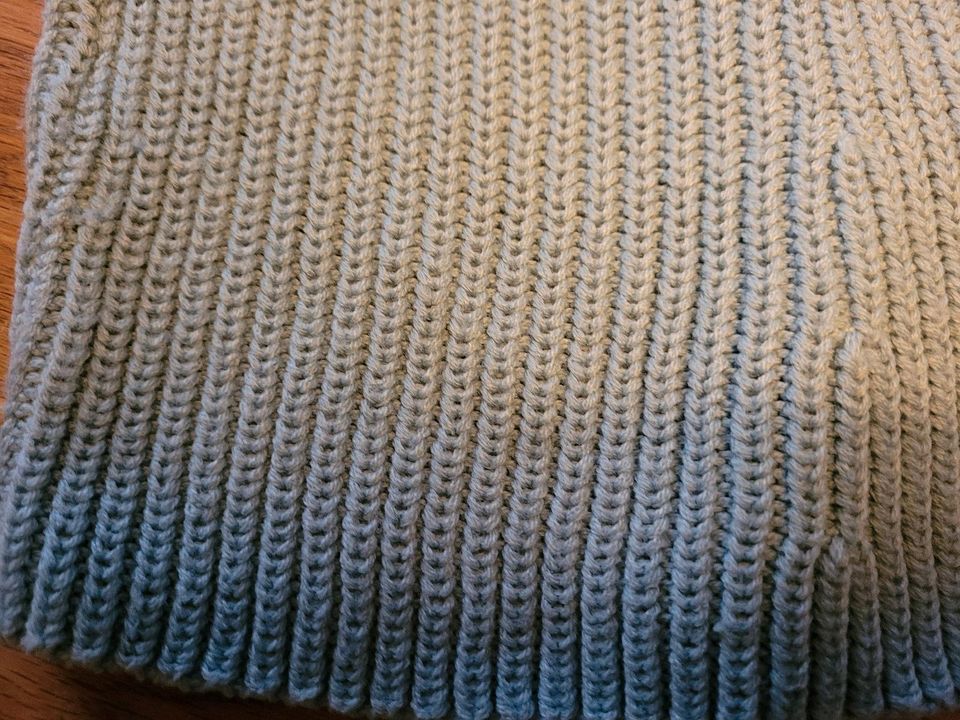 Strickpullover ONLY, V-Ausschnitt wie NEU in XS/164  hellblau in Dresden