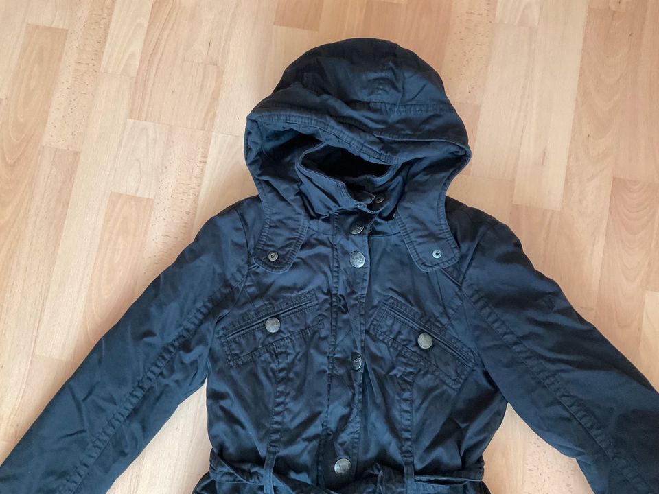 EDC Esprit Winterjacke/ Parka Gr S schwarz in Hessen - Wettenberg | eBay  Kleinanzeigen ist jetzt Kleinanzeigen