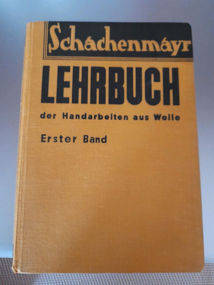 Schachenmayr Lehrbuch Band 1 Häkeln Stricken inkl. Vers. in Dortmund