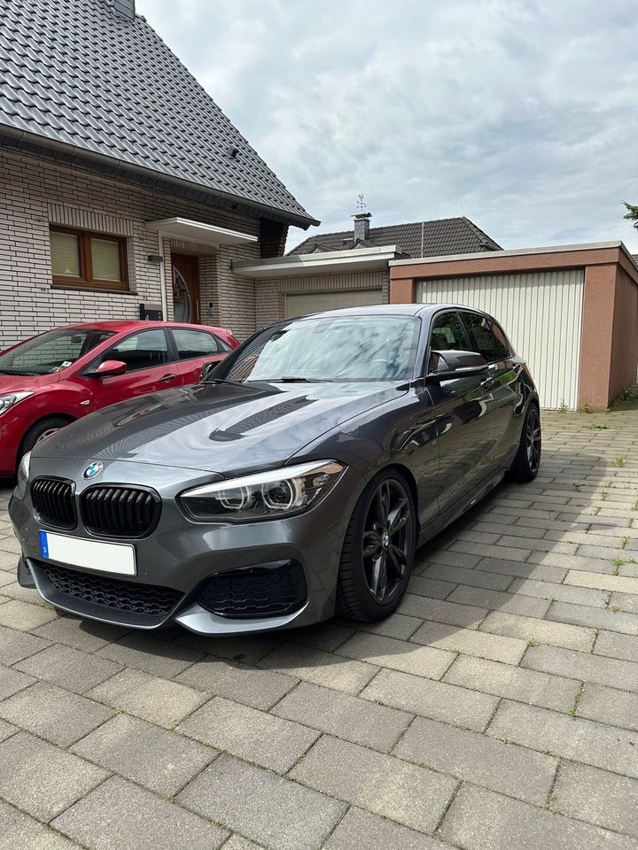 BMW m140i xdrive Special Edition in Duisburg