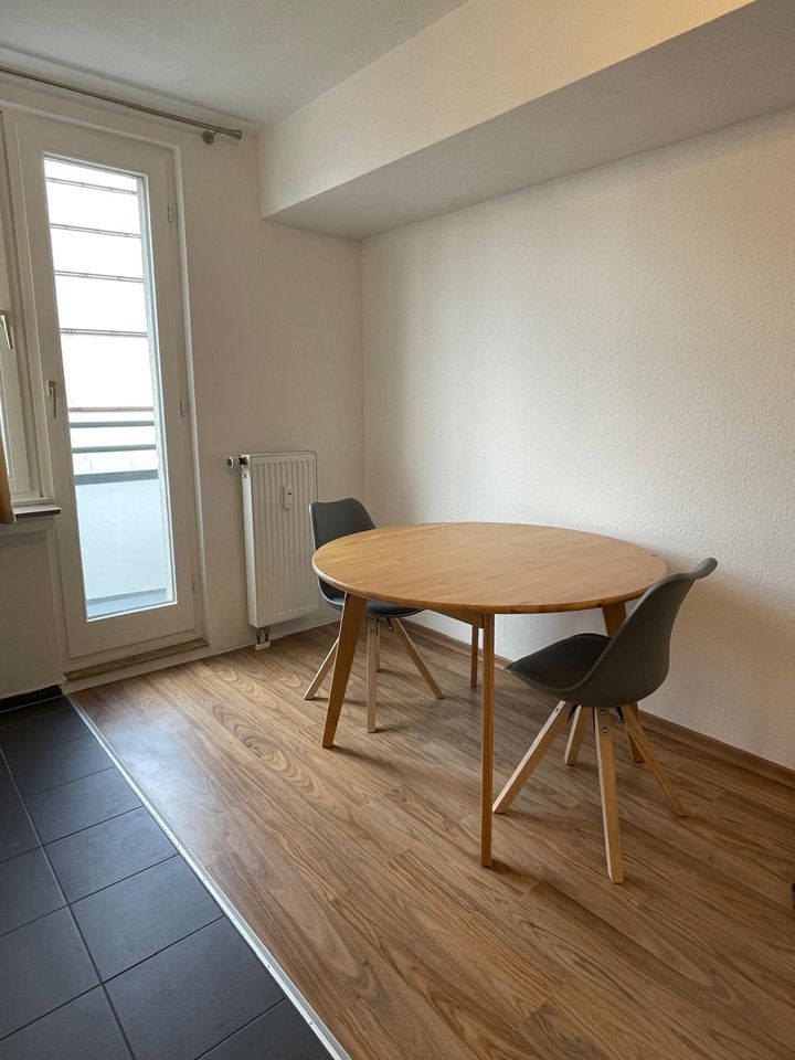 Wohnung im DUS-Zentrum zur „Zwischenmiete“ in Düsseldorf
