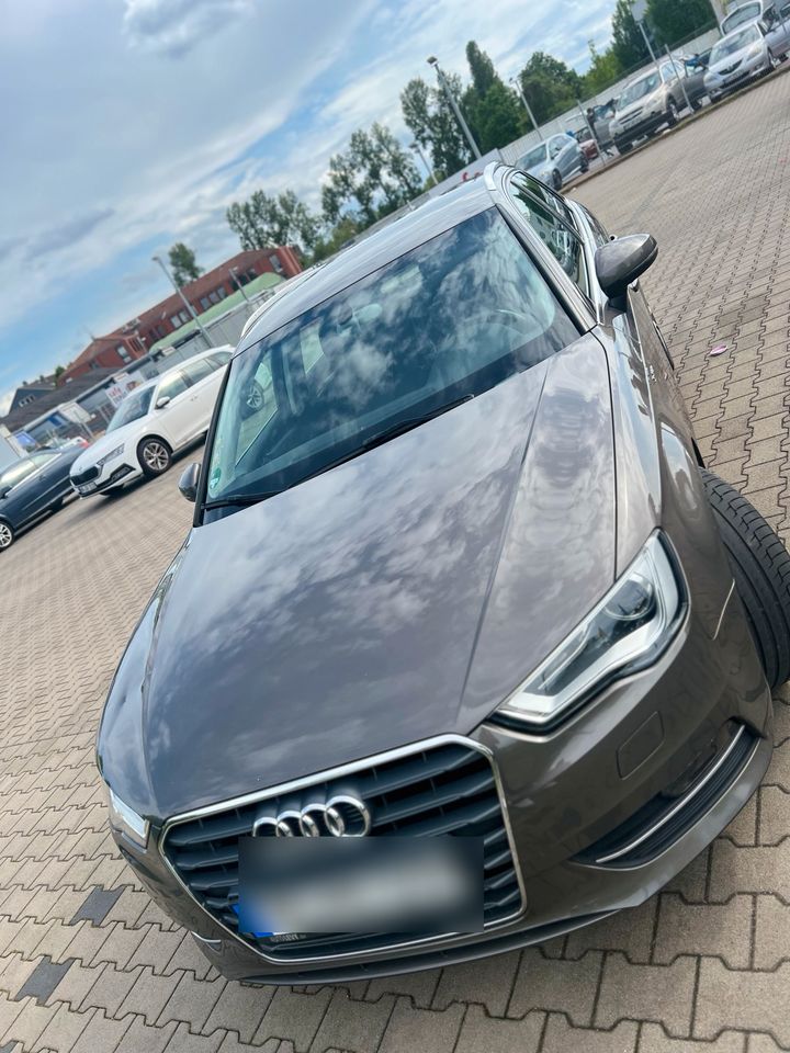 Audi A3 Automatik (Benzin , Gas ) in Oberhausen