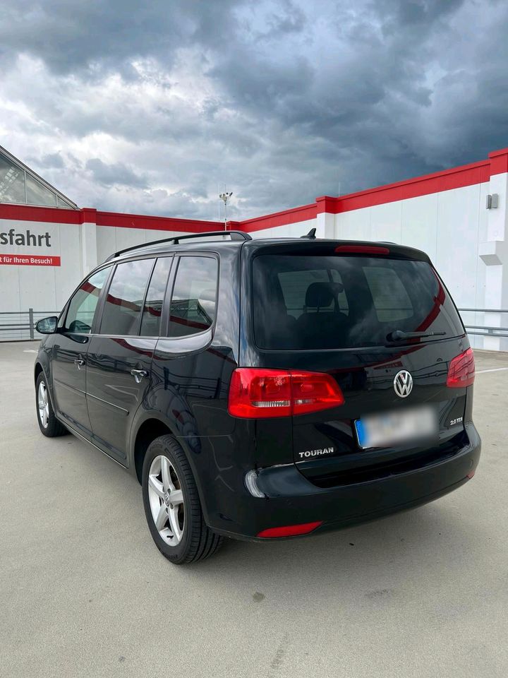 Volkswagen Touran 2.0TDI (7-Sitzer) in Freiburg im Breisgau