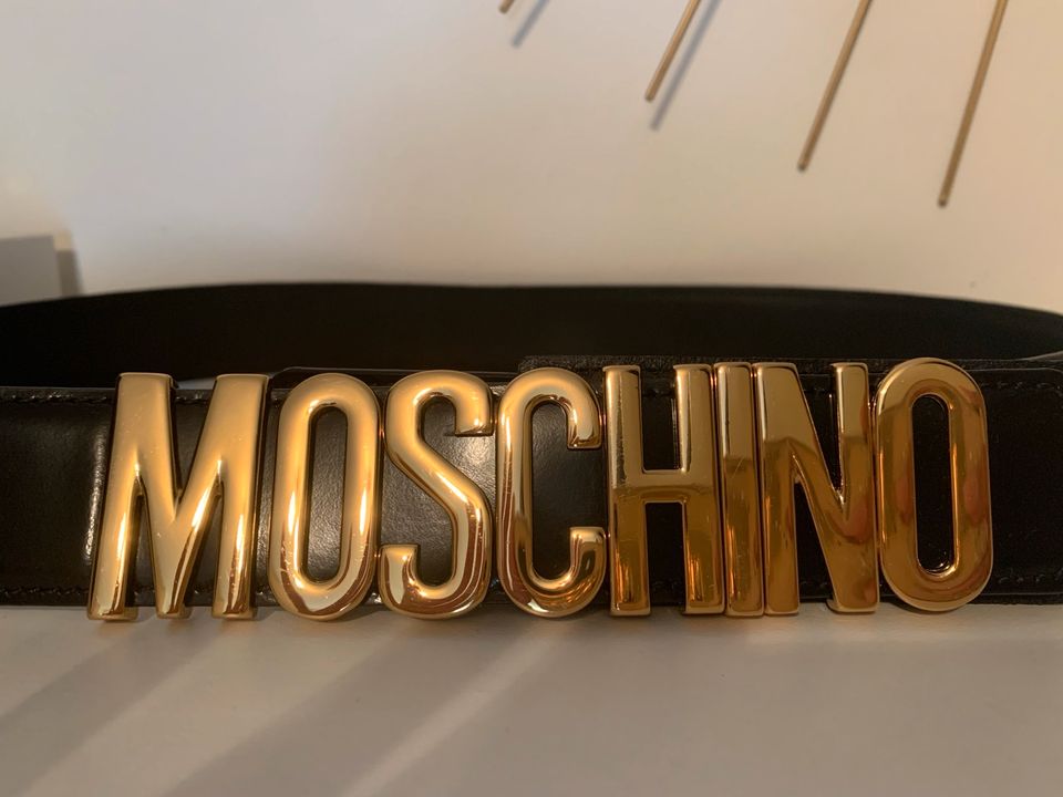 Moschino Gürtel in Köln
