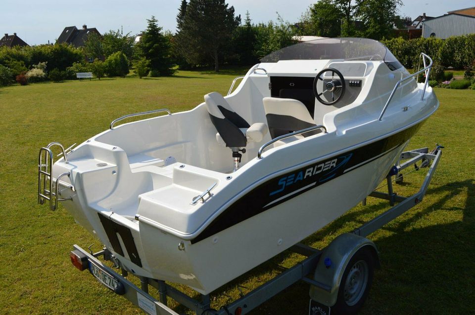 Motorboot SeaRider 530 Cabin Boot Kajütboot neu in Neuruppin