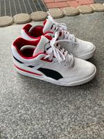 Sneaker Marke Puma Farbe weiß/rot/schwarz Größe 44 Niedersachsen - Bassum Vorschau