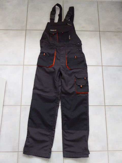 Kinder - Arbeits - Latzhose - Workwear Gr. 152 - TOP - in  Nordrhein-Westfalen - Oelde | eBay Kleinanzeigen ist jetzt Kleinanzeigen