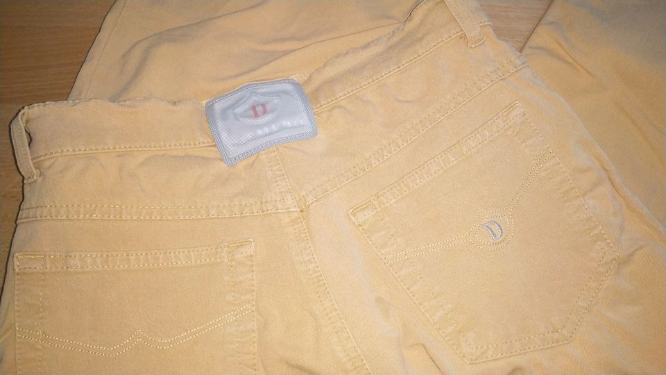 Strickpulli gelb Jeans H&M Dividend S braun in Welzheim