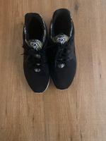 Asics Sportschuhe Sneakers Größe 39,5 Frankfurt am Main - Ostend Vorschau