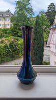 Verchromte schön geformte lange Vase Blumenvase bläulich lila Hessen - Marburg Vorschau