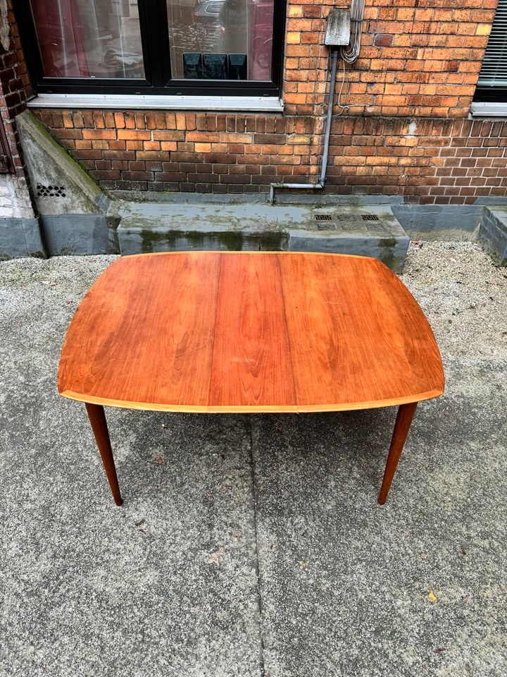 Esstisch erweiterbar > 210cm Teak Tisch danish Design Vintage Esszimmertisch Teakholz Dänemark 60er Retro in Berlin