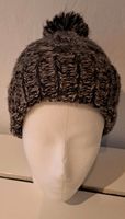 Mütze Laura Torelli Beanie Strickmütze Wintermütze Bommel Hessen - Gießen Vorschau