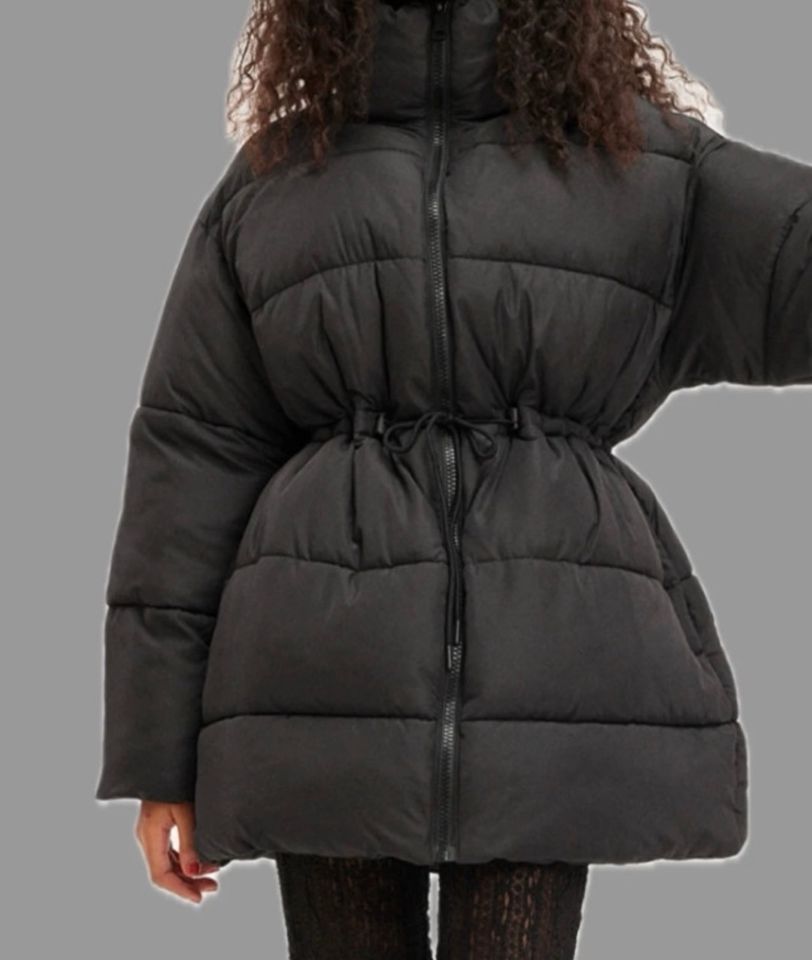 Monki S 36 M 38 Winterjacke tailliert schwarz neu Steppmantel in Bielefeld