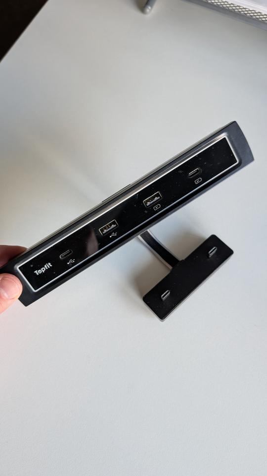 Tesla Model 3 Kofferraumwanne (Modelljahr 2022) und USB Hub in Saarbrücken